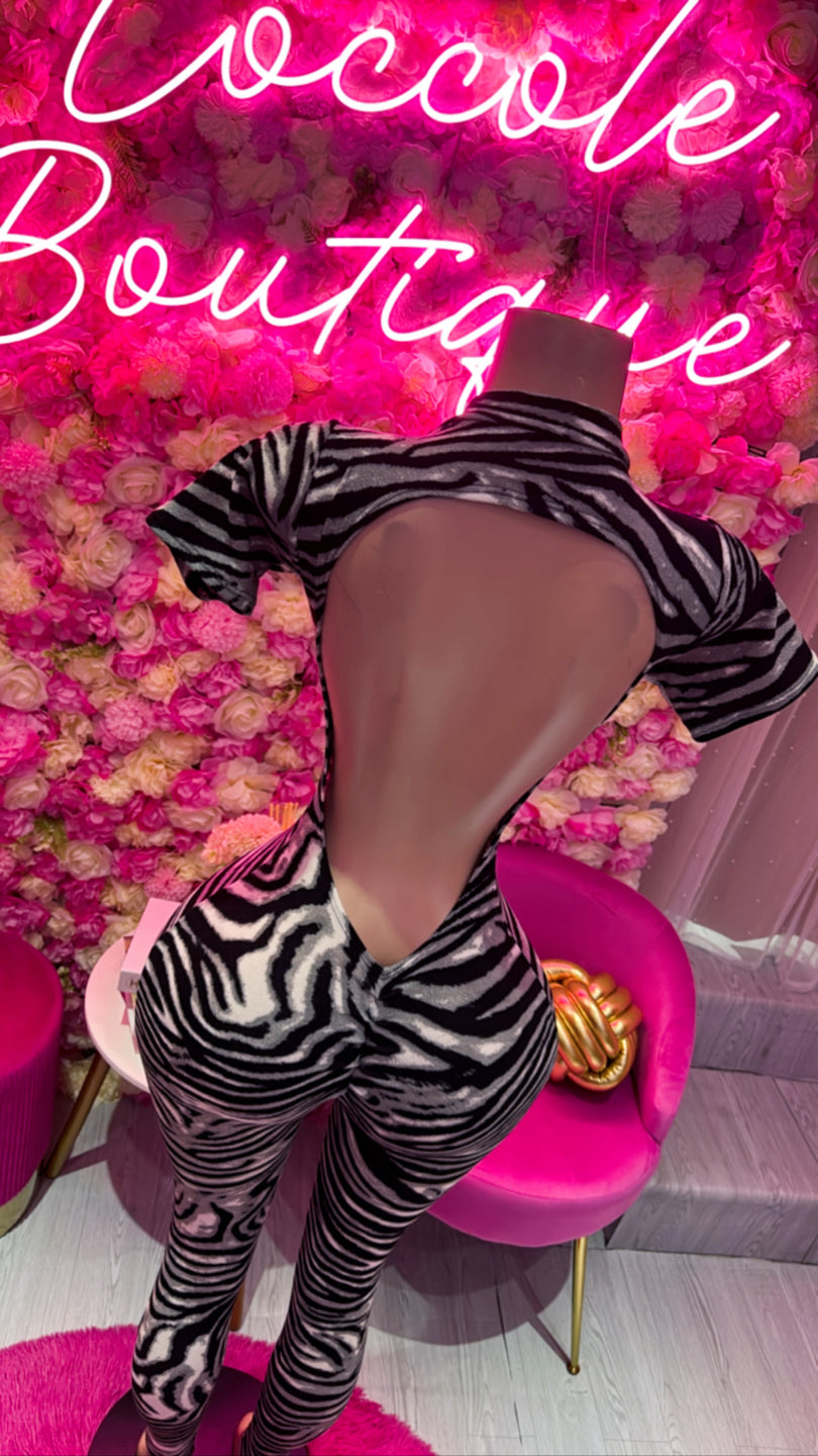 Zebra Jumpsuit 🖤🤍🖤