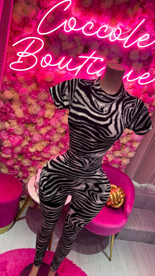 Zebra Jumpsuit 🖤🤍🖤